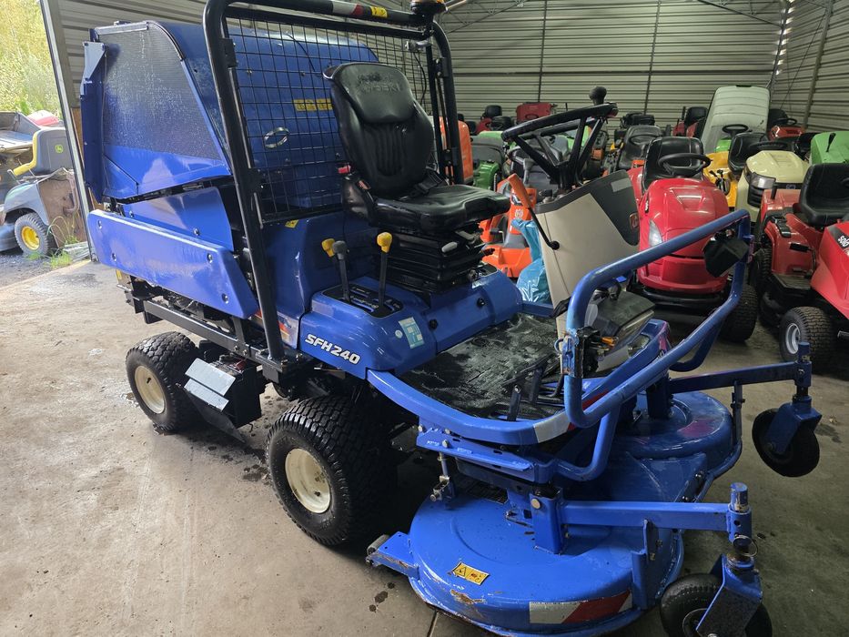 Traktorek Kosiarka Iseki SFH240 4x4 Diesel Górny Wysyp