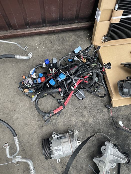 Klimatyzacja zestaw rurki pompa nagrzewinca Trafic III Vivaro B 1.6