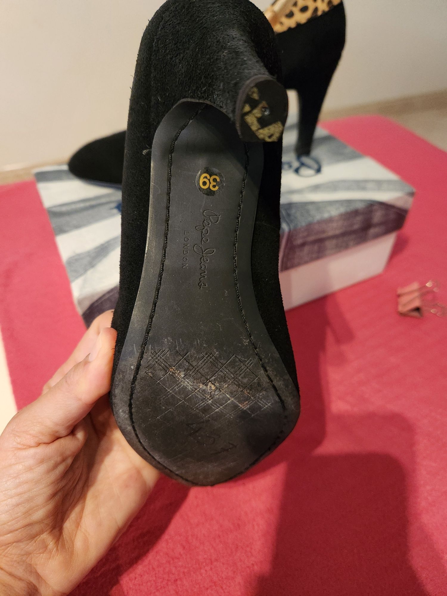 Sapatos em bom estado