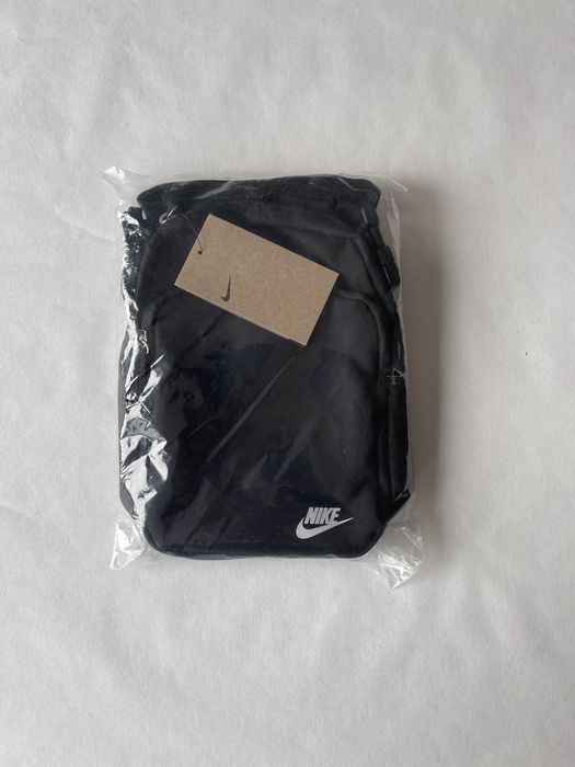 Nike мессенджер ориганал