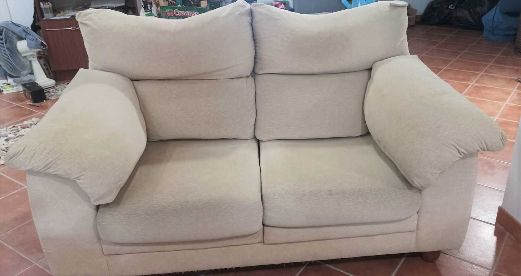 Sofá de 2 Lugares com Assentos Extensíveis