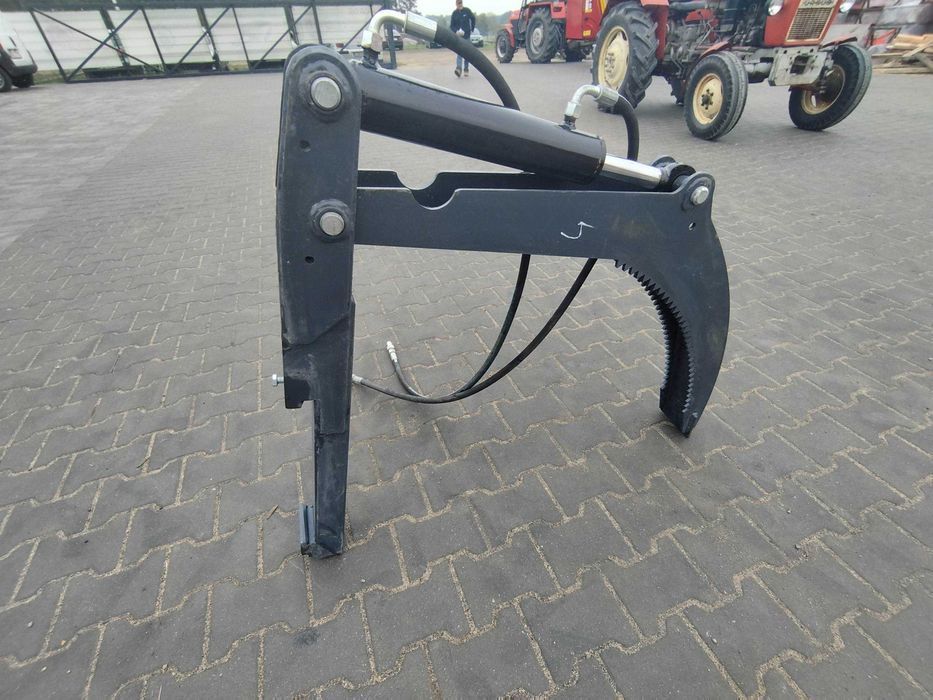 Chwytak do drewna drzewa na paleciak kleszcze kły - DOSTAWA