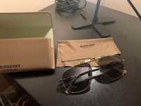 Óculos de sol masculino (Burberry)