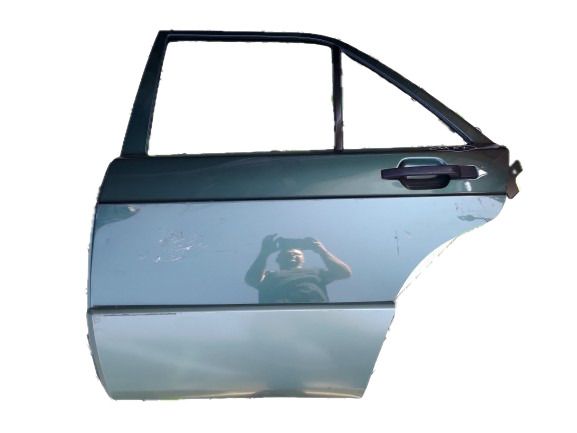 Porta trás esquerda MERCEDES-BENZ 190 (W201)
