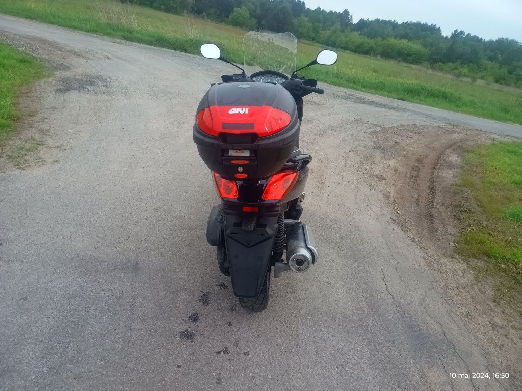 Yamaha Xmax 125 na kat B