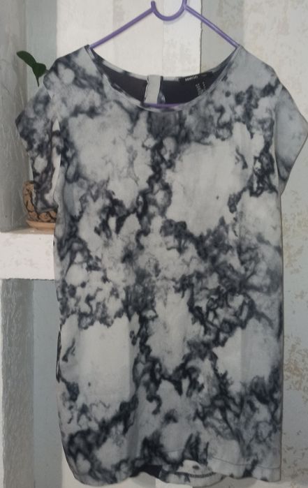 Женские футболки. Блузки женские