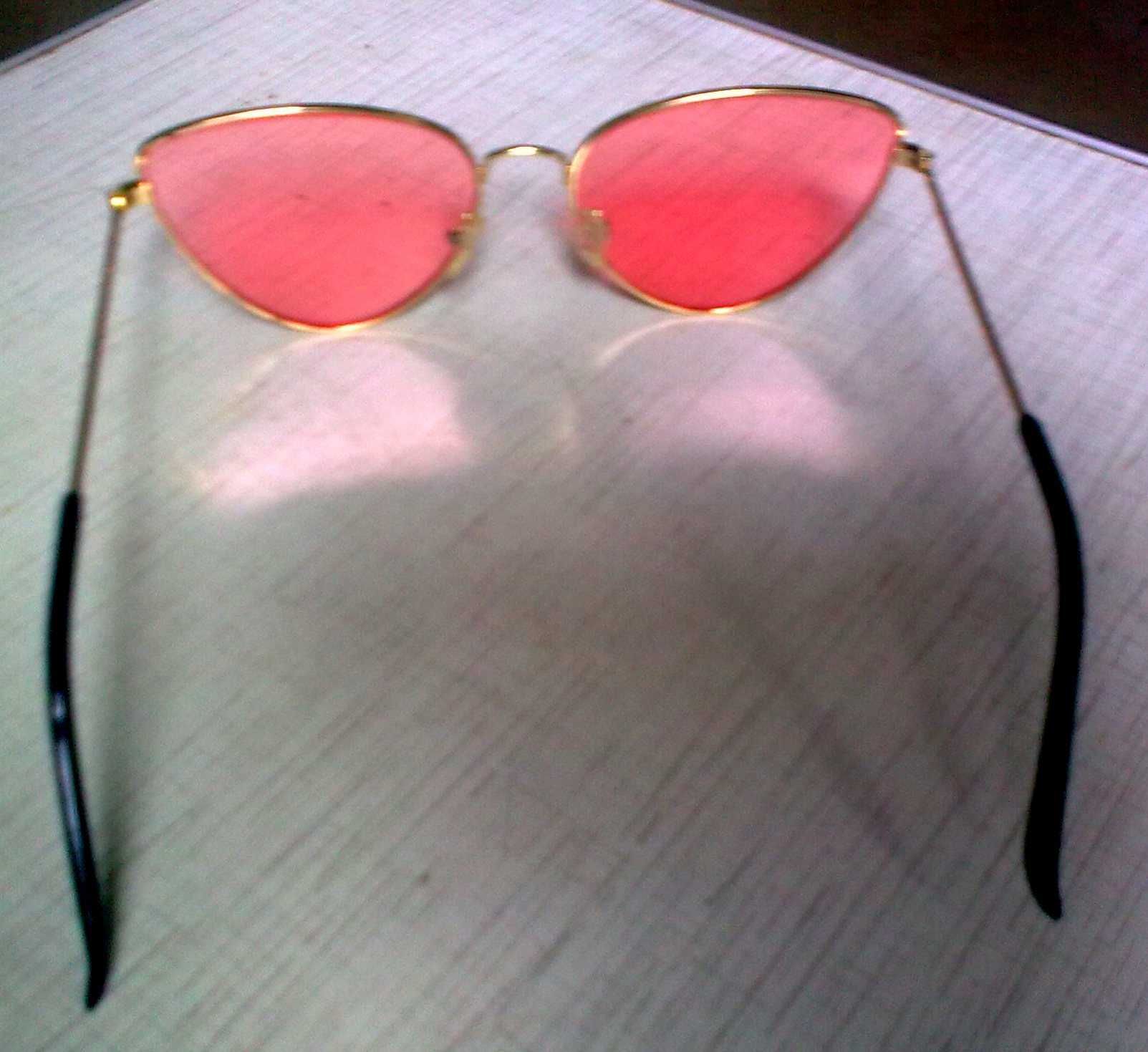 Розовые очки. Необходимая для жизни вещь
