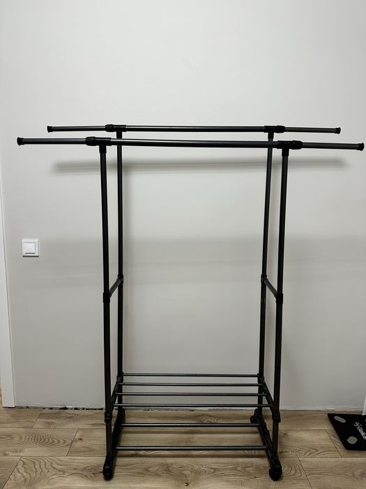 Вішак стійка для одягу