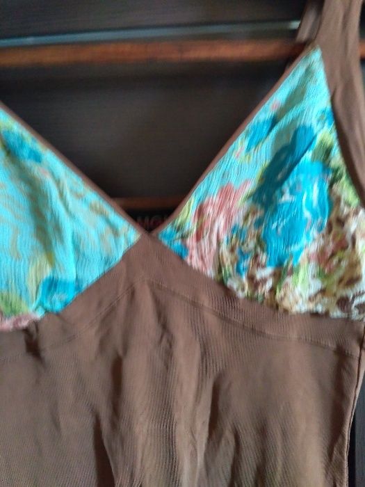 Красивая майка для худенькой девушки размер S - XS цвет коричневый