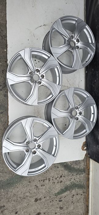 Alufelgi Dezent 7.5x19 5x114.3 ET54.5 67.1mm KBA 54564 KB silver felgi