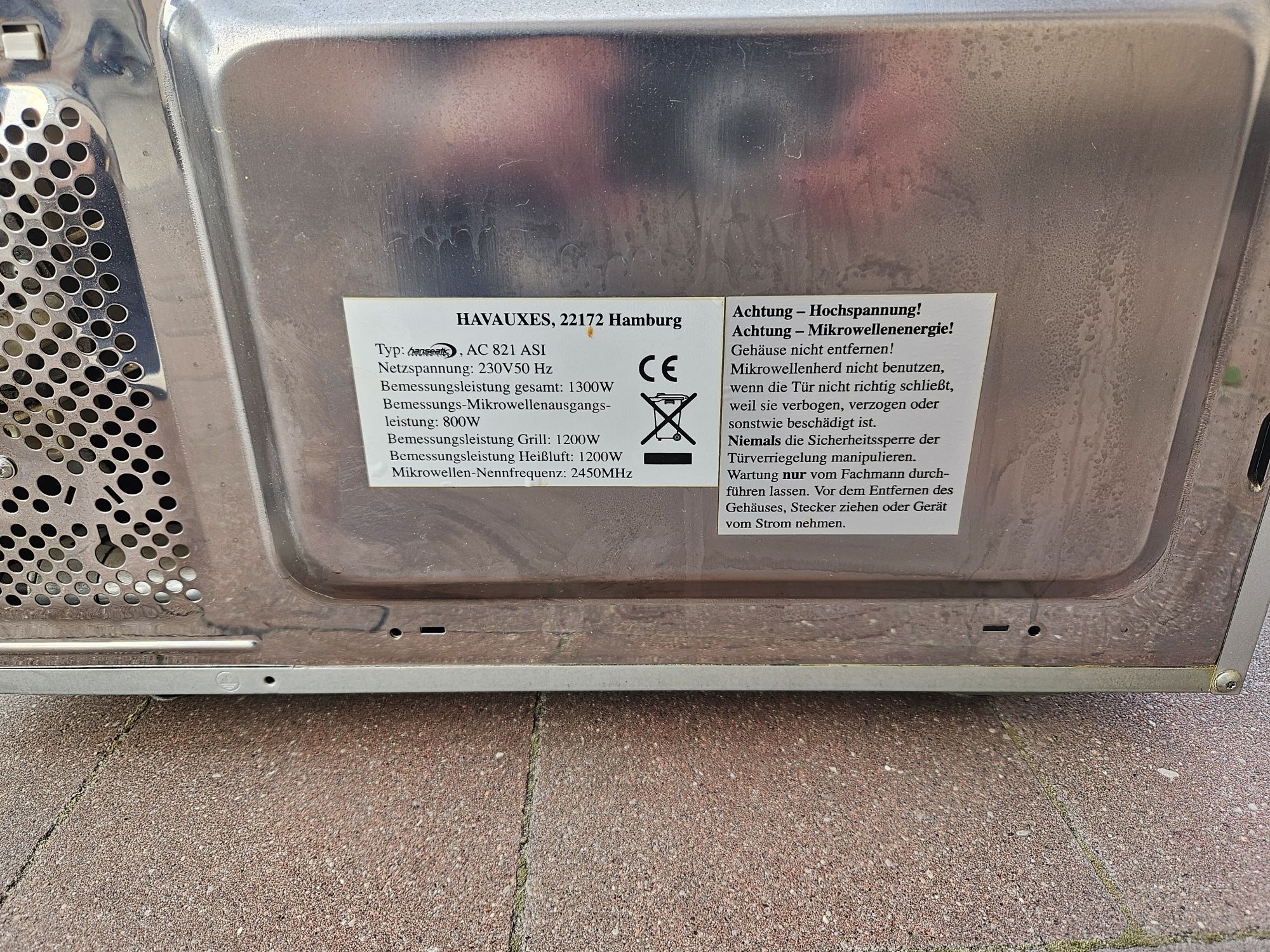 Mikrofalówka niemiecka z funkcją grilla 1300W