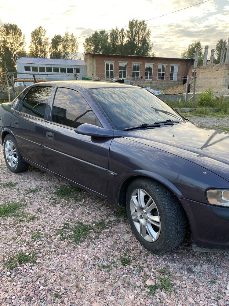 Продам Opel Vektra B