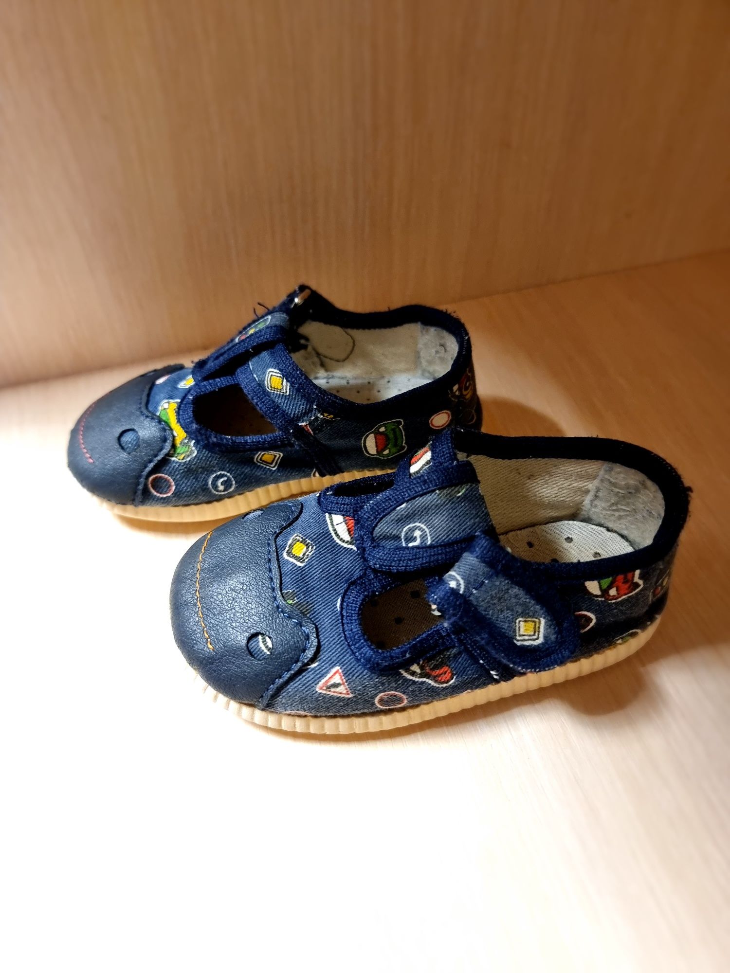 Дитяче кімнатне взуття