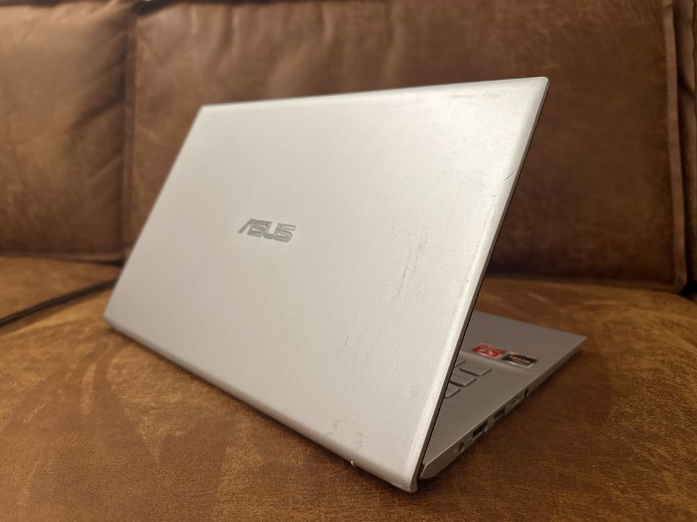 Laptop Asus VivoBook X412D (notebook)