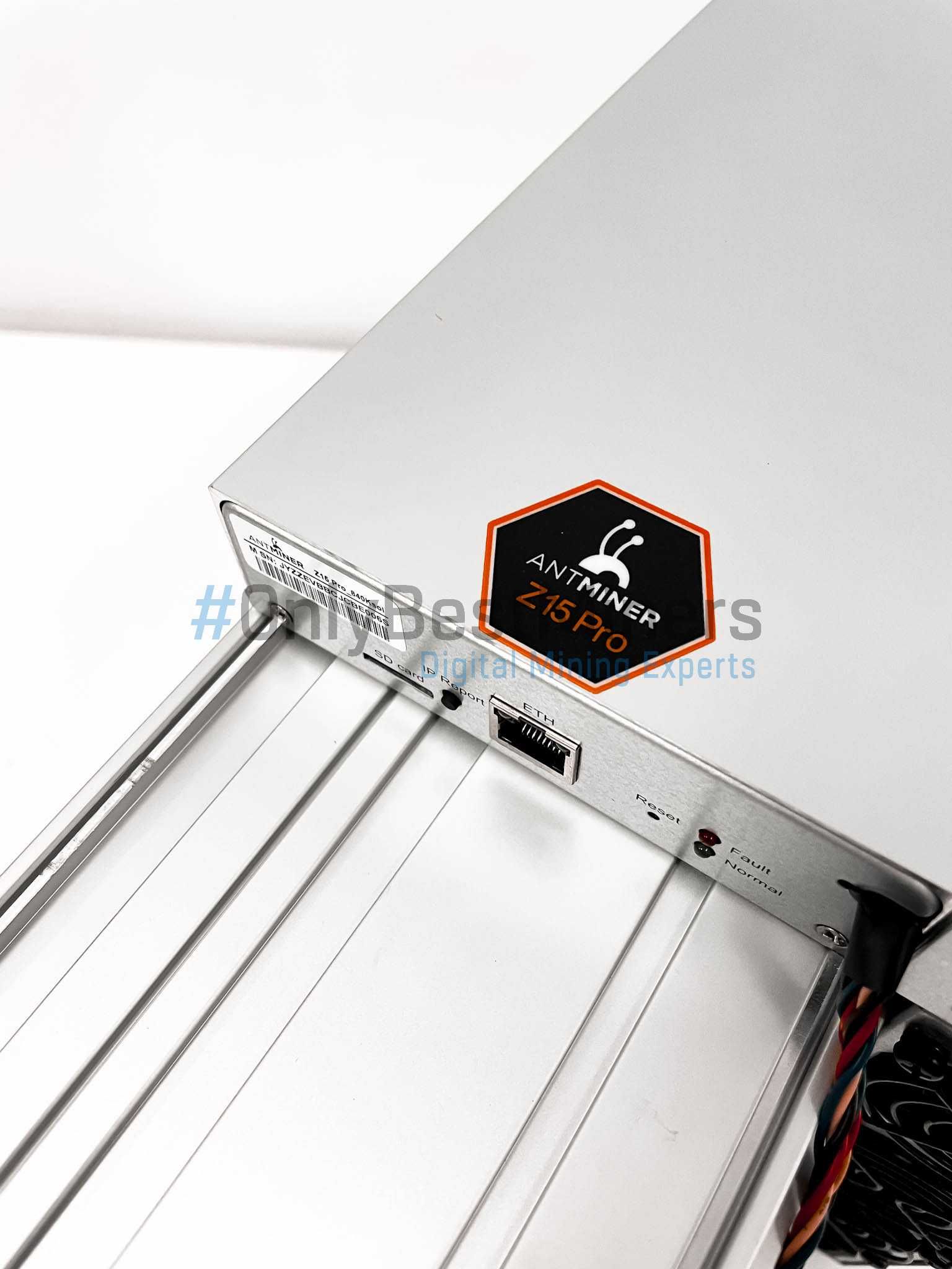 Bitmain Antminer Z15 Pro 820ksol/s / Equihash / 2560 W