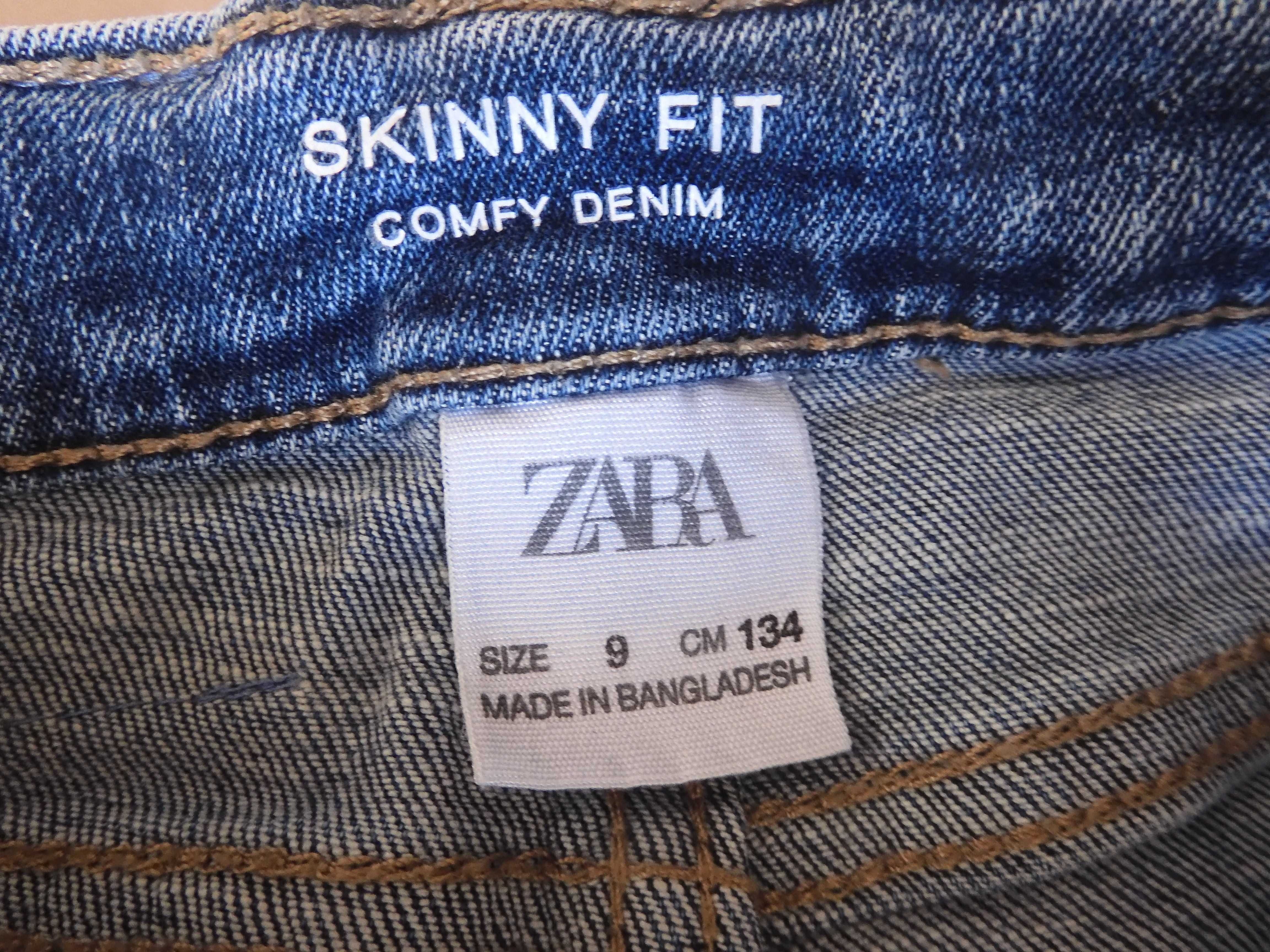 Jeansy chłopięce Slim fit marki ZARA przecierane