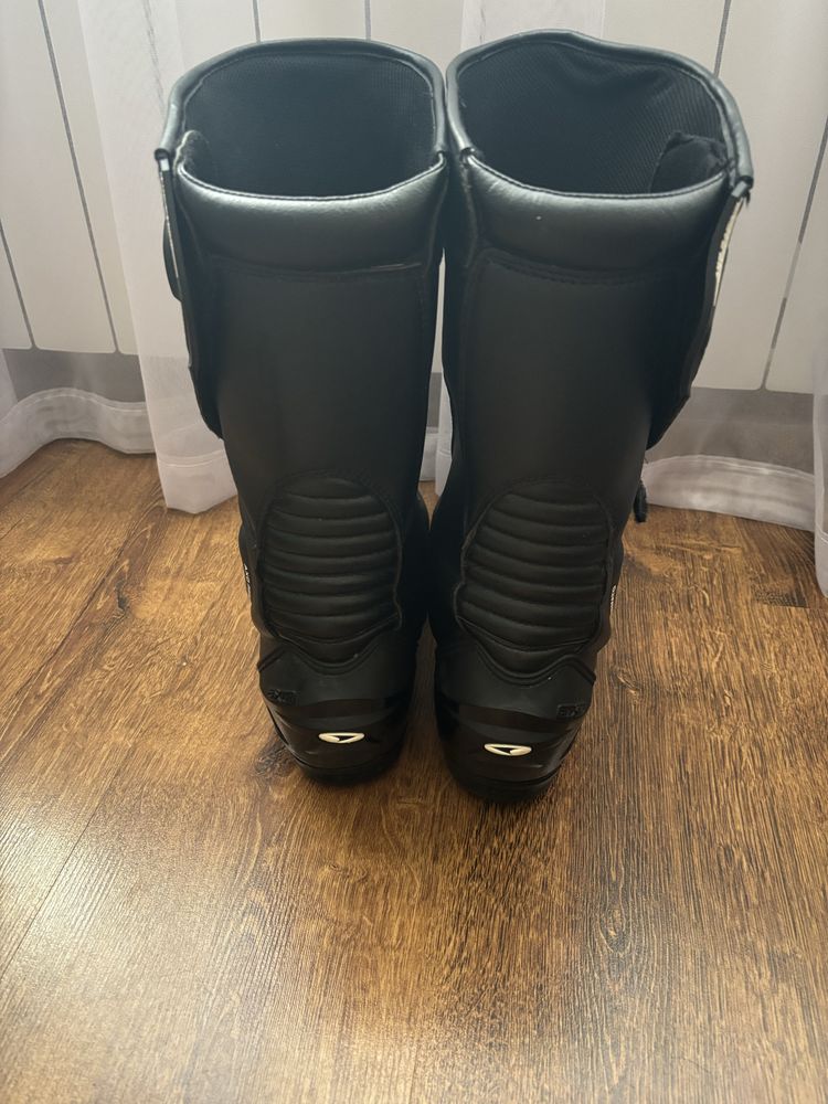 Sprzedam buty motocyklowe Axo primato ll