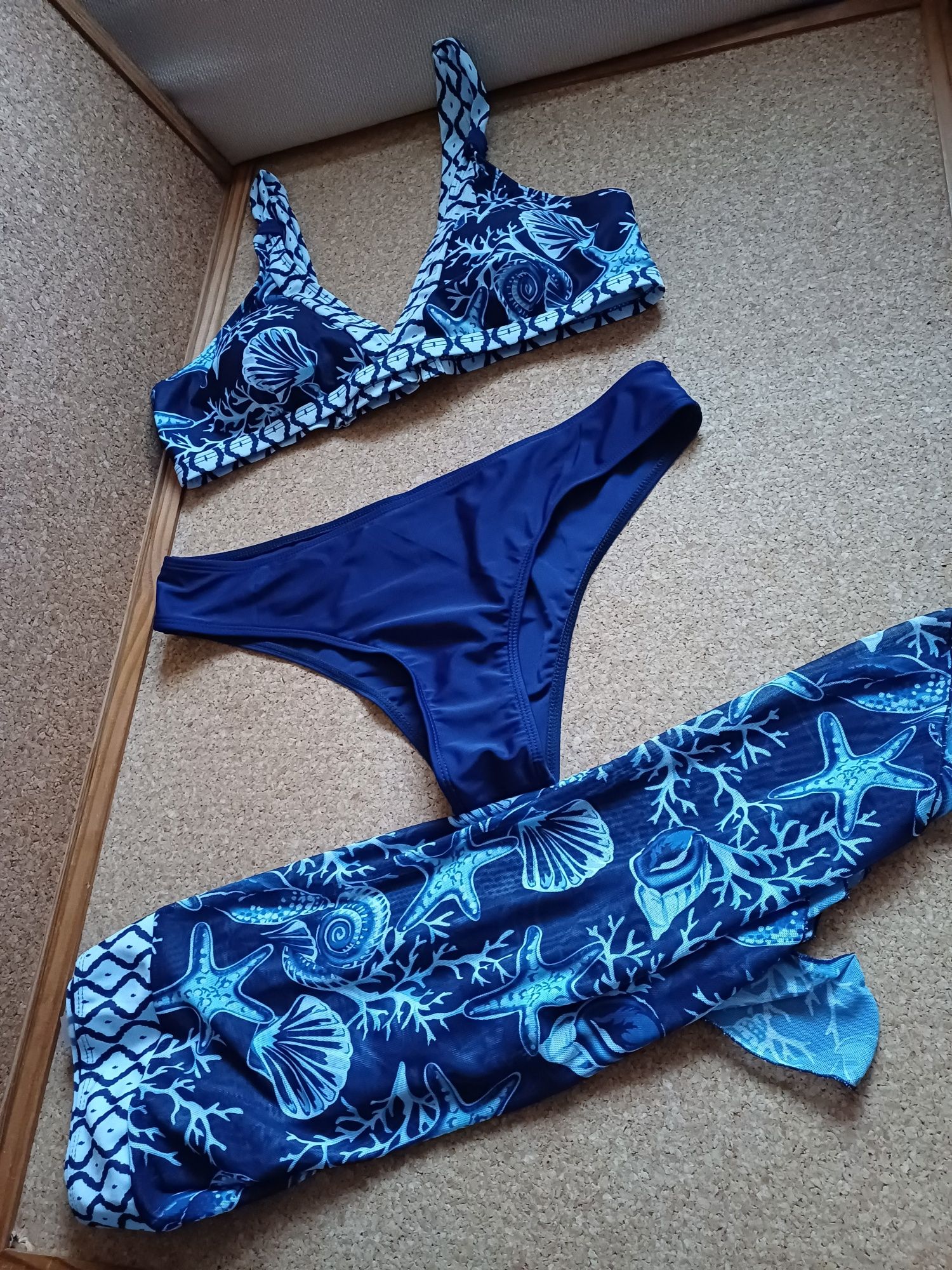 Biquini/ tankini 3 peças. Novo 
Novo.