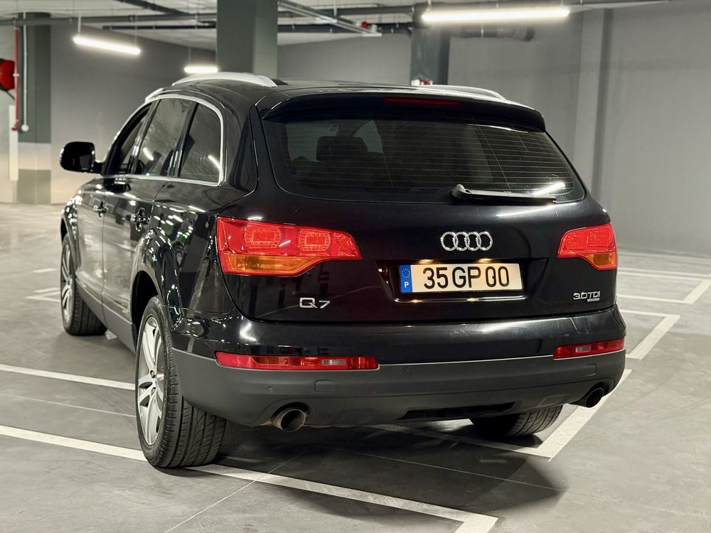Audi Q7 3.0 TDi  Versao SPORT