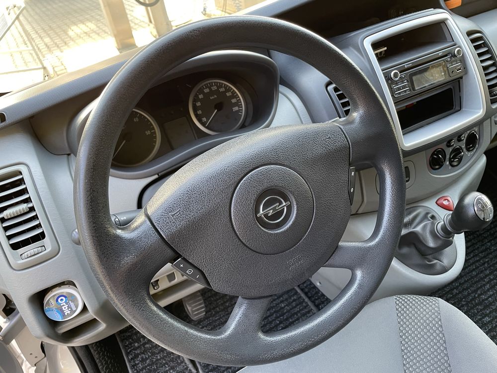 Opel vivaro 2013