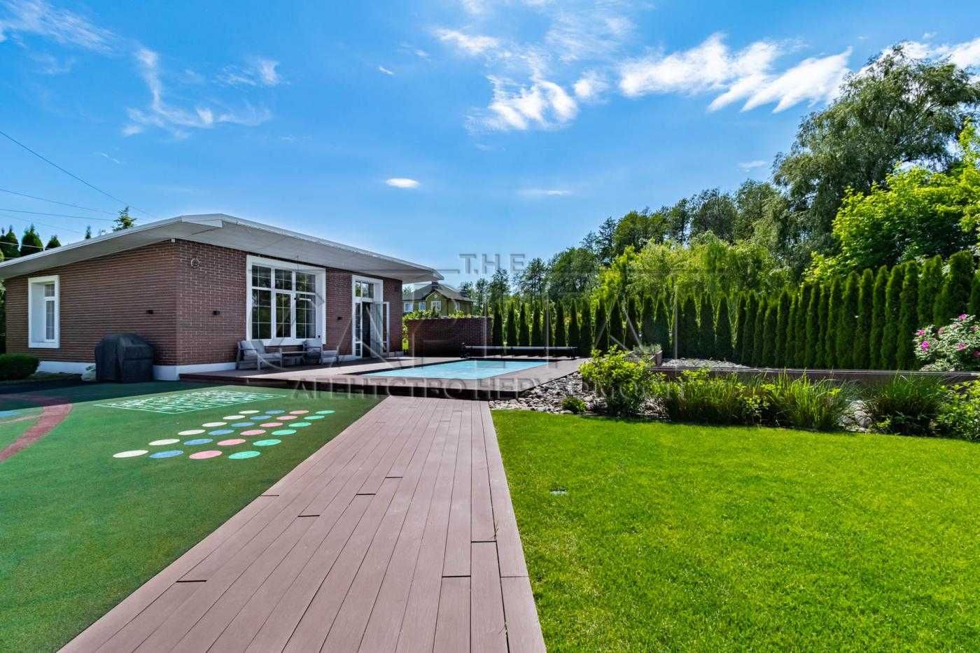 Продажа дома в КГ Green Hills 20 соток 350м2 + отдельно сауна бассейн