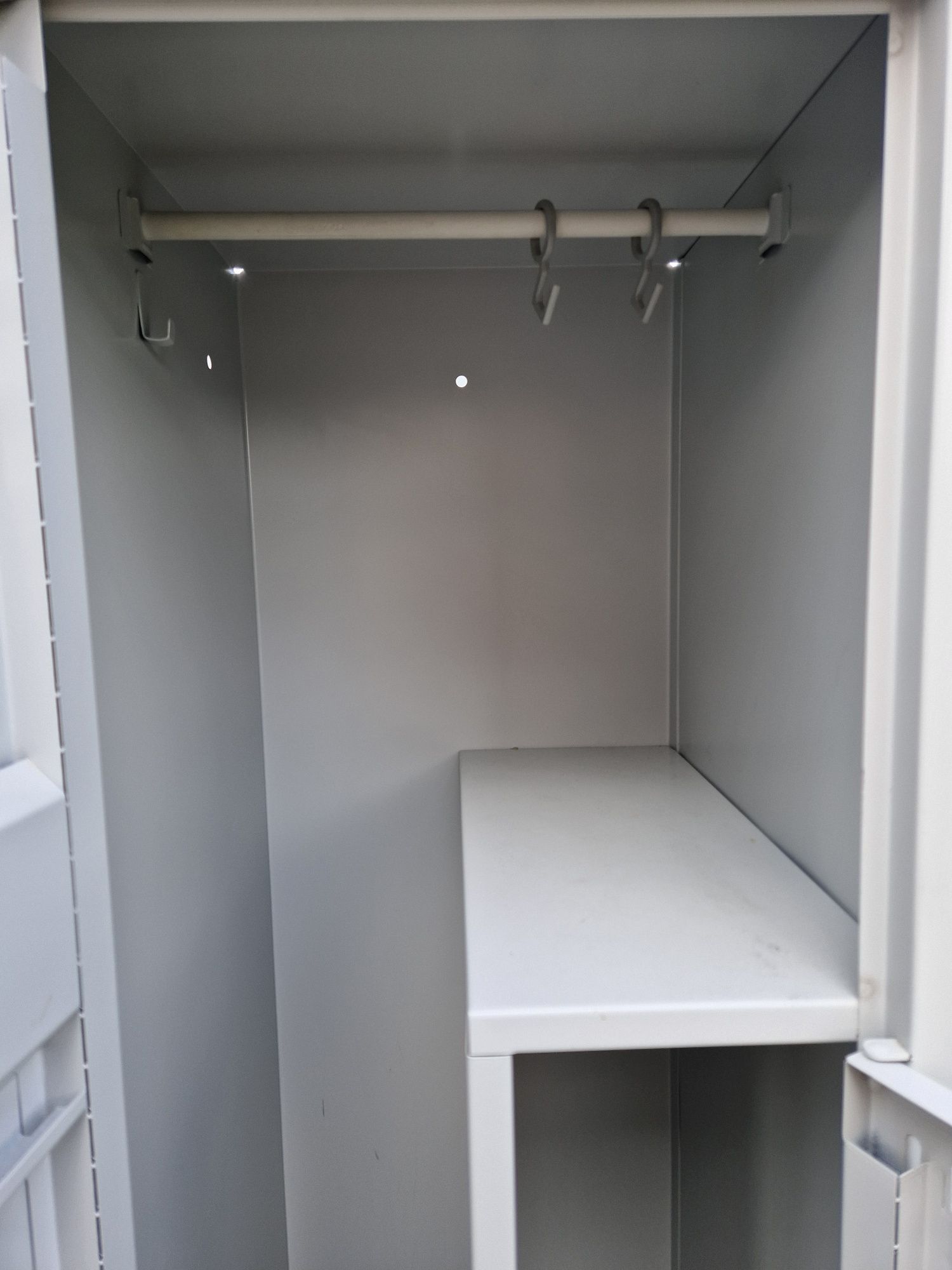 Szafka BHP ubraniowa czterodrzwiowa 180x80x50 faktura