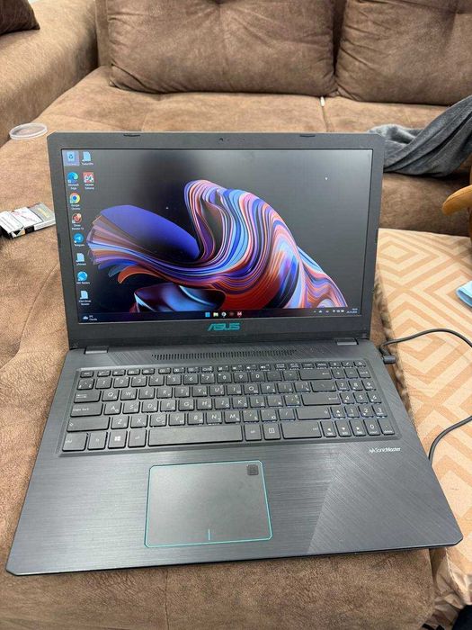 ХОРОШИЙ Ноутбук ASUS X570UD i5-8250U