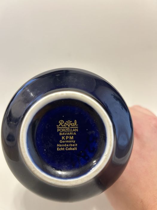 Kobaltowy wazon ręcznie robiony niemiecka porcelana Royal PorzellanKPM