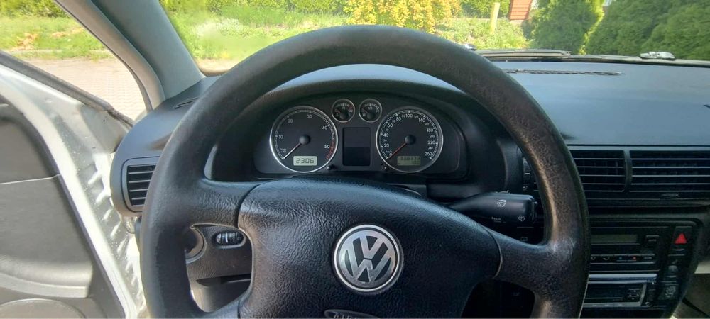 Volkswagen Passat B5
