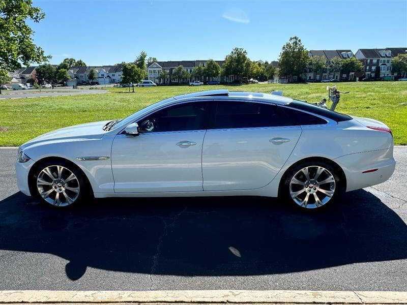 2016  Jaguar  XJL