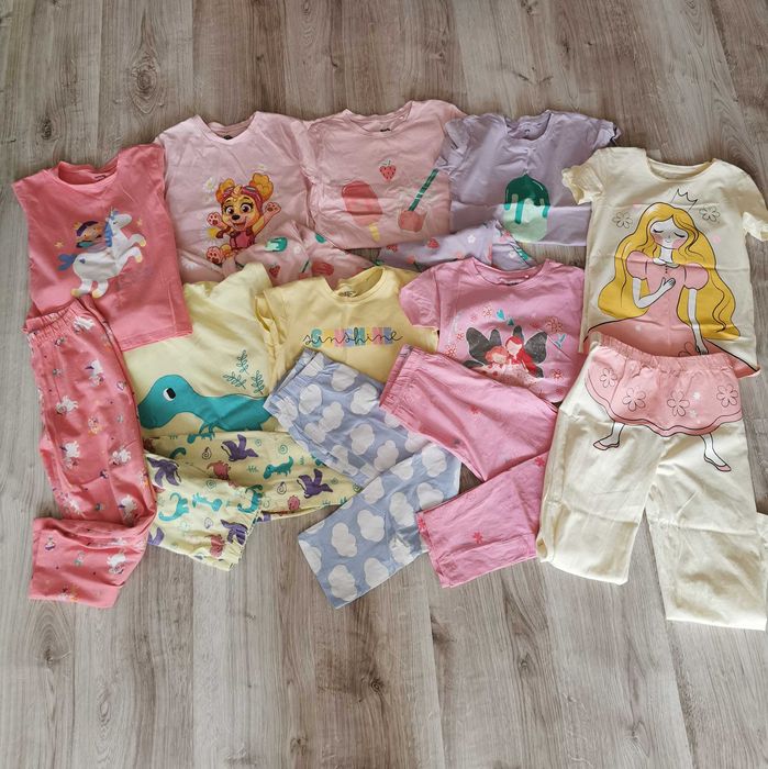 Piżamki dla dziewczynki 128