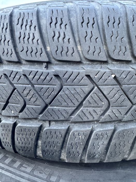 Opony zimowe Pirelli 205x60 R16
