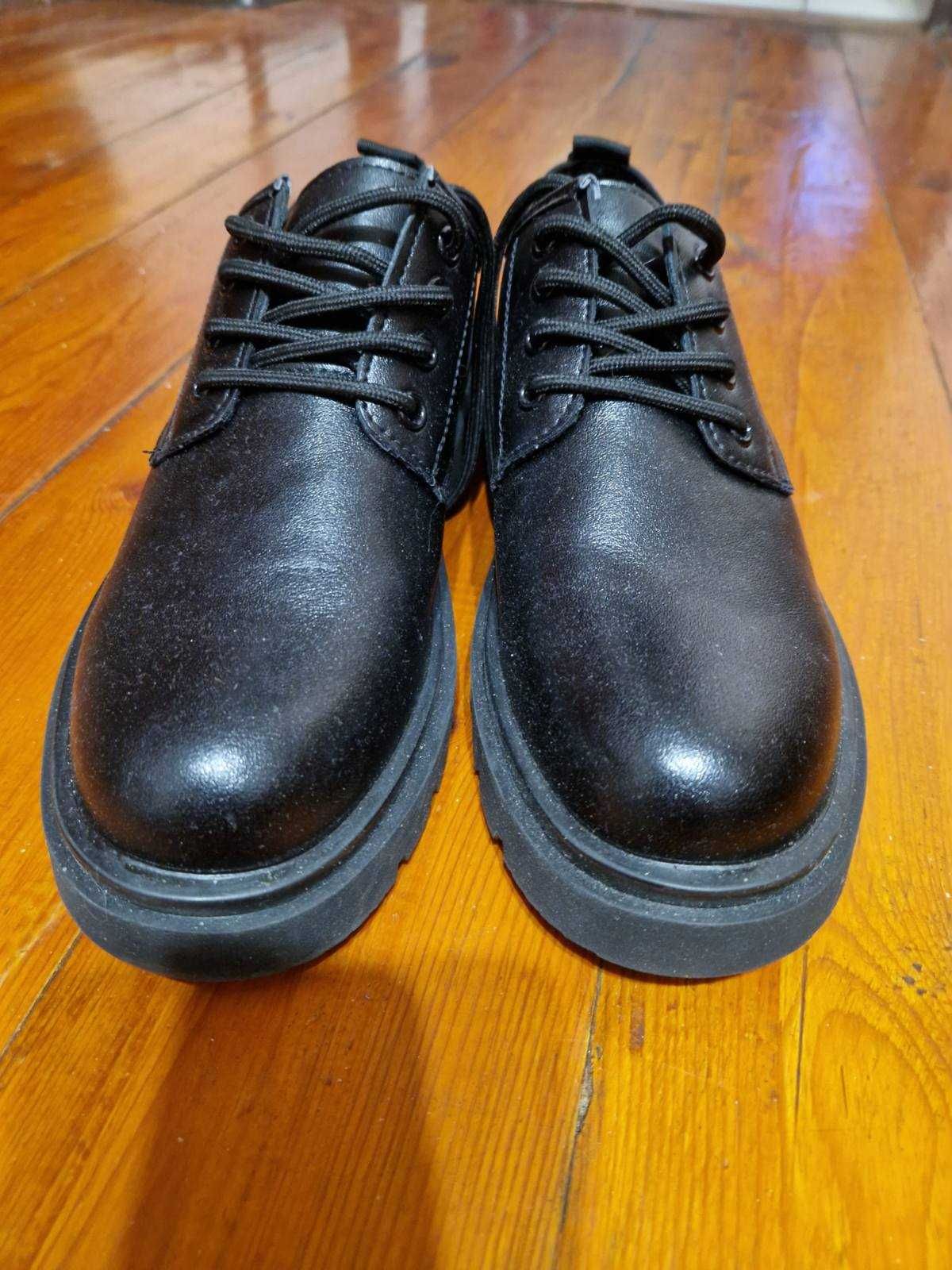 Туфли мужские, подростковые 38 й размер