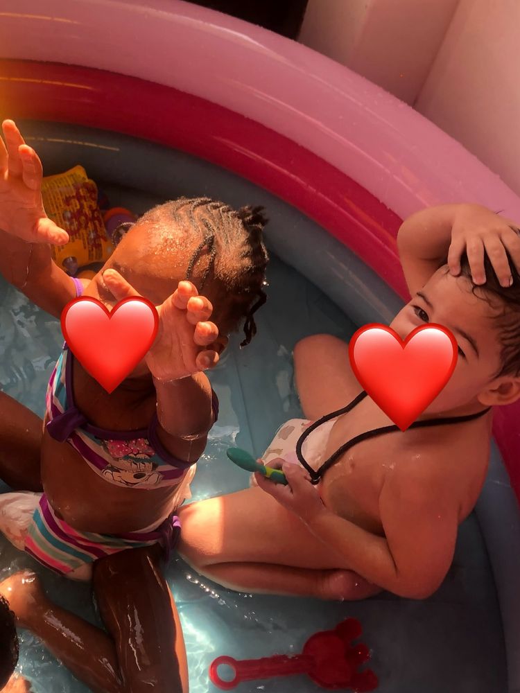 Baby care responsável e com experiência bebés e crianças