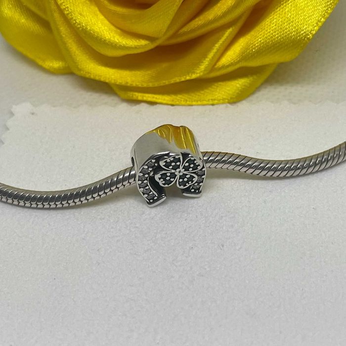 Charms do bransoletki Szczęśliwa Podkowa