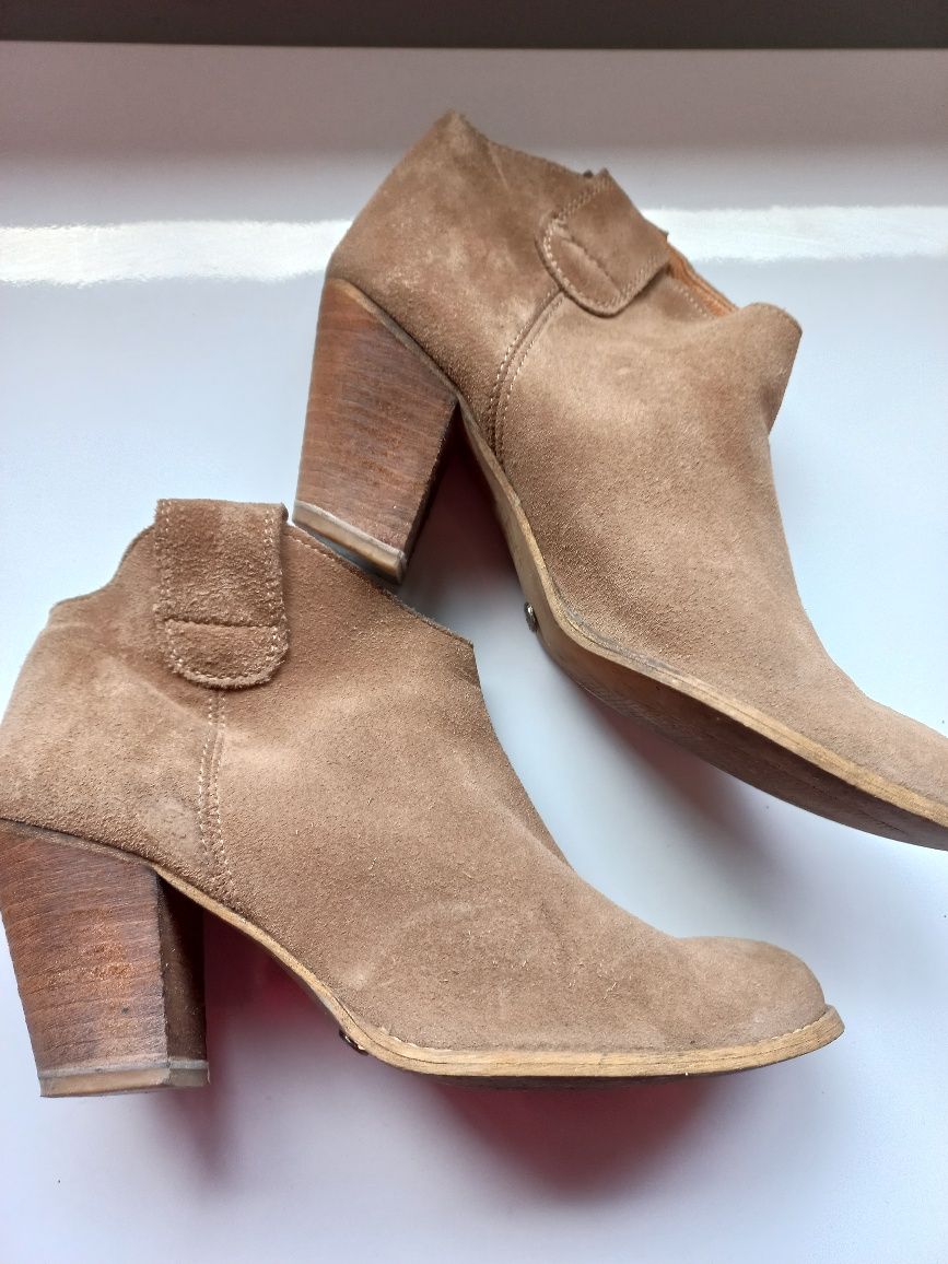 Botas castanhas Mango