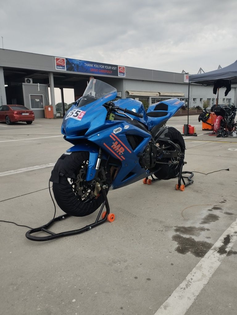 Suzuki GSX-R 750