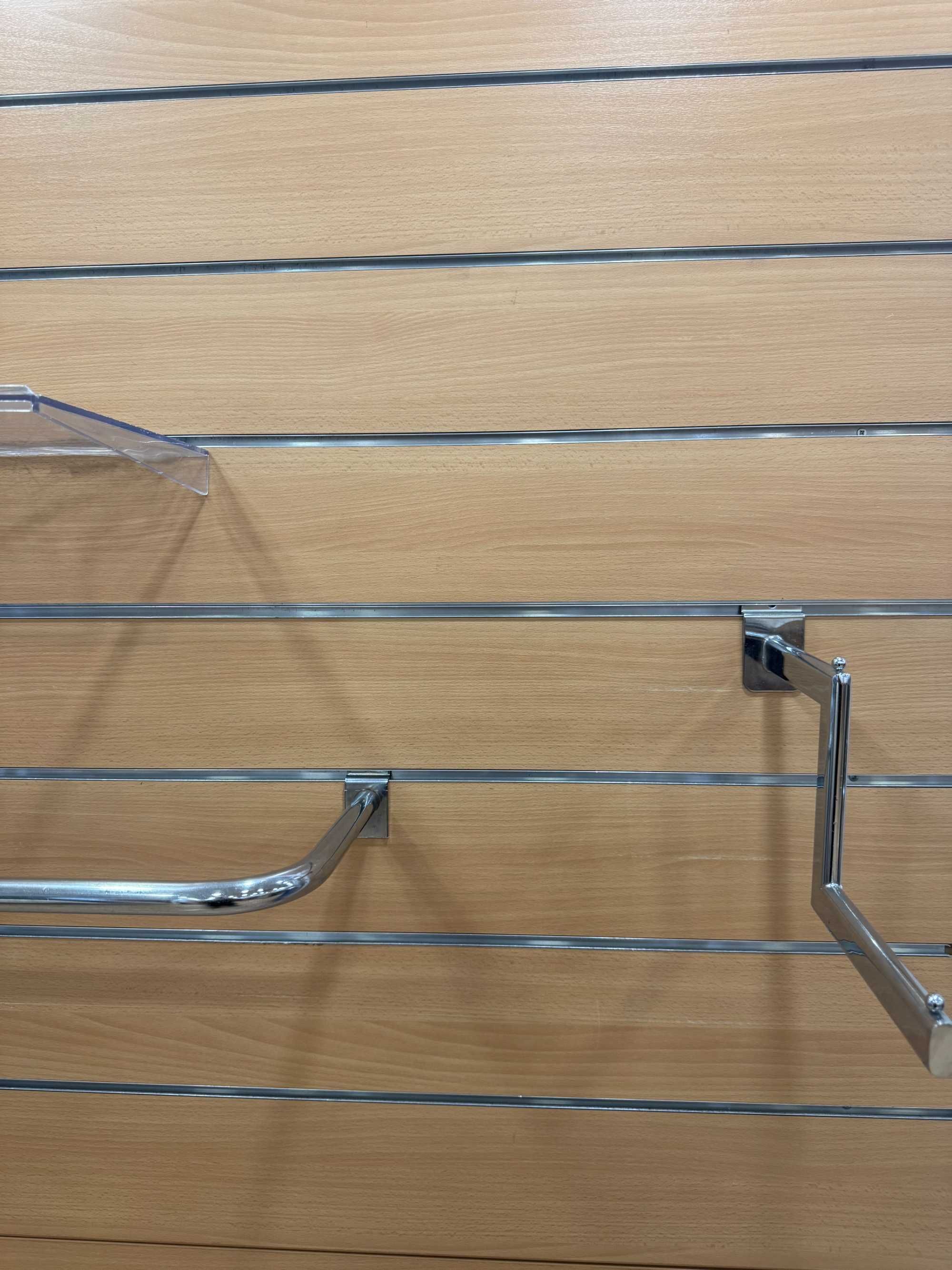 2 Paineis de Exposição para lojas 1.80m de largura e 1.66m de altura