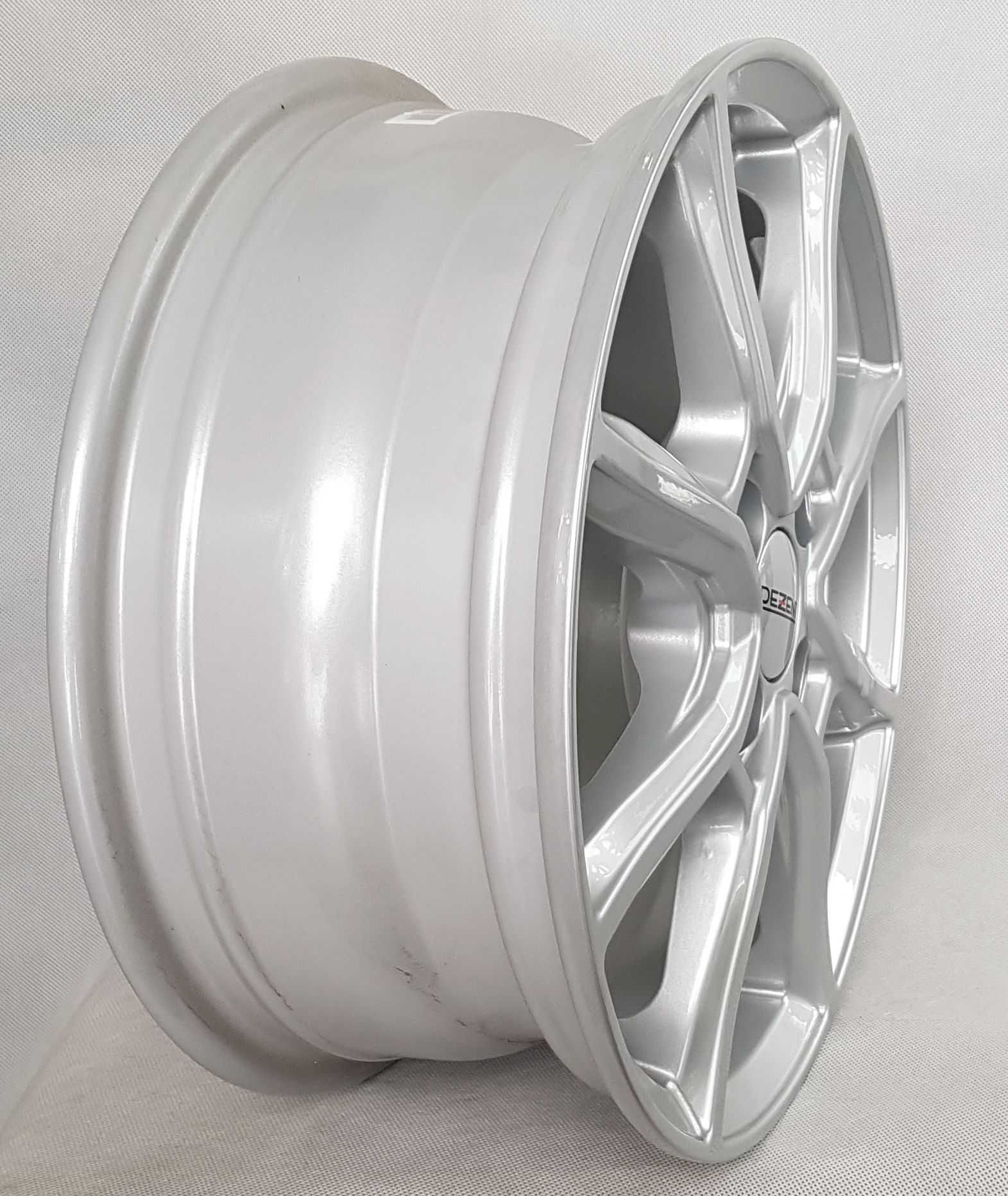 Felgi 15 Kia  Picanto 2 3 15 6,0 4x100 ET 51 4x100 54,1 Dezent