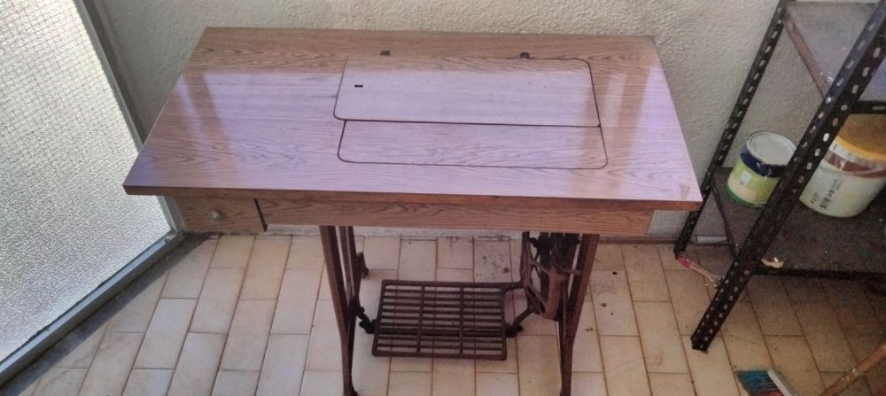 Máquina de costura vintage