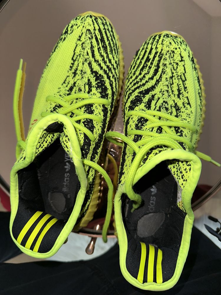 Yeezy Boost 350 V2 „Semi-Frozen Yellow