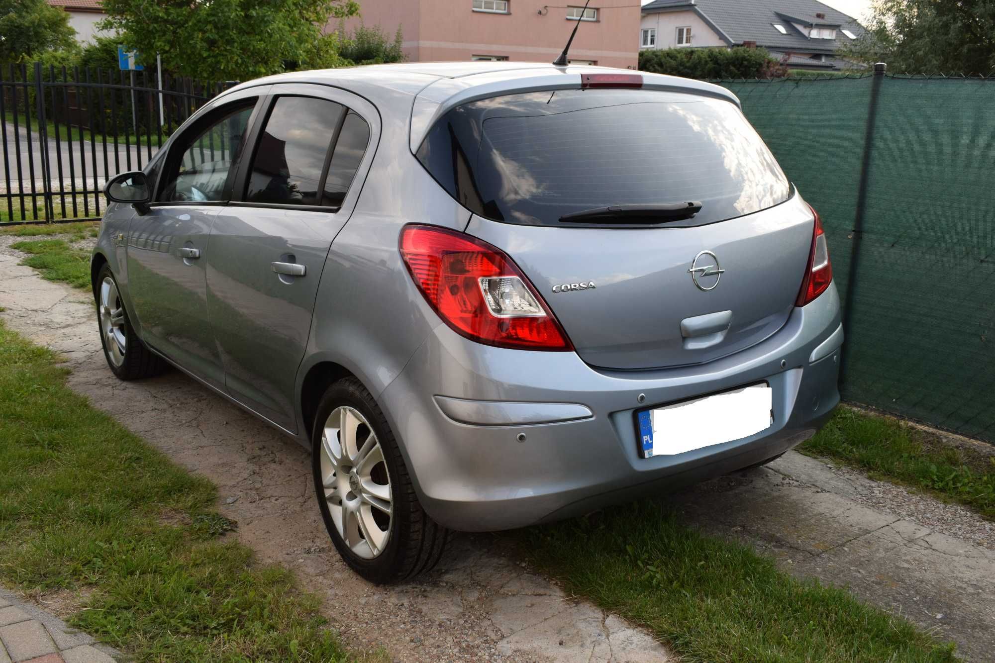 Opel Corsa D 2009r. bogata wersja