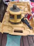 Niwelator Topcon RLVH3D