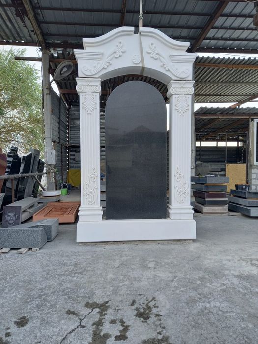 Виробляємо пам'ятники різної складності