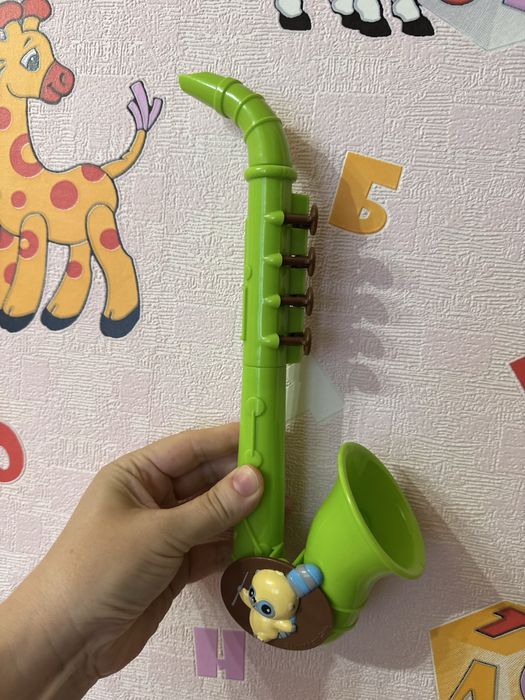 Саксофон фірми Simba по мотивам мультику «Юху та друзі”.