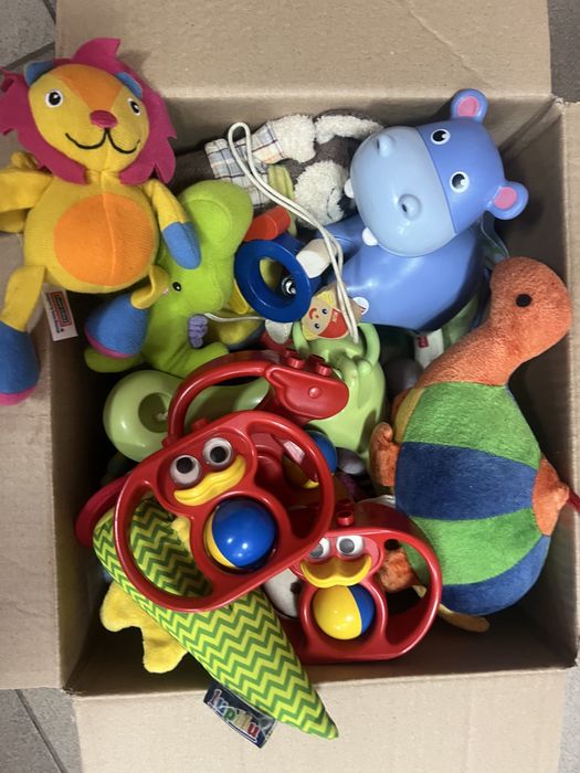 Лот іграшок для малюків #2