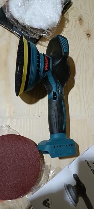 Bezprzewodowa polerka samochodowa Onevan