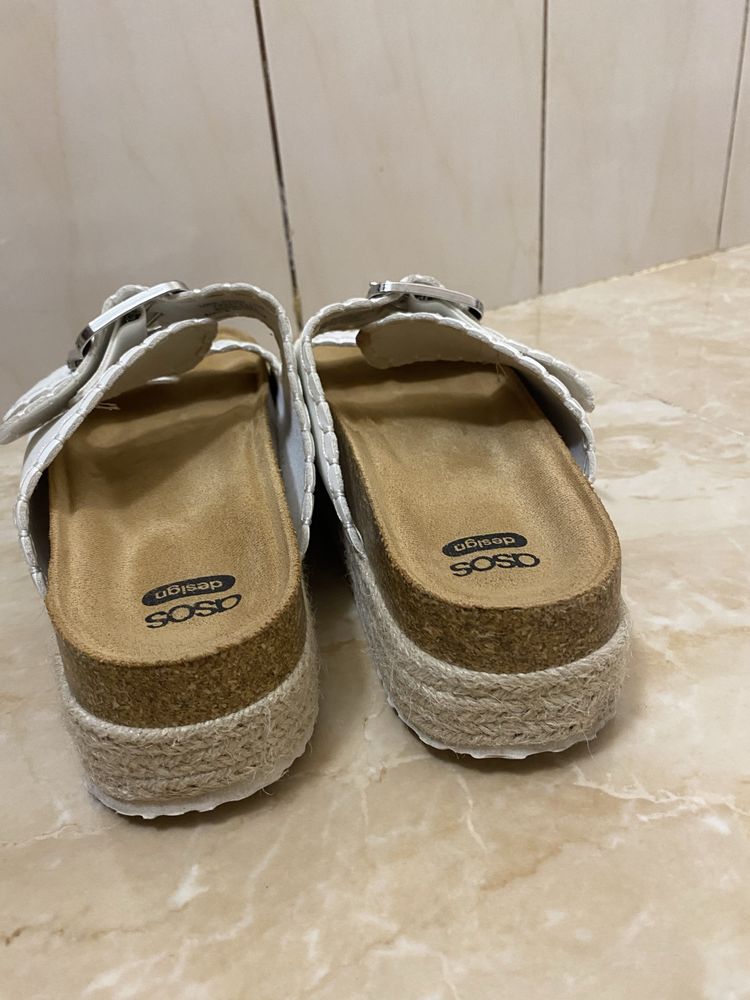 Білі шльопанці ASOS Design