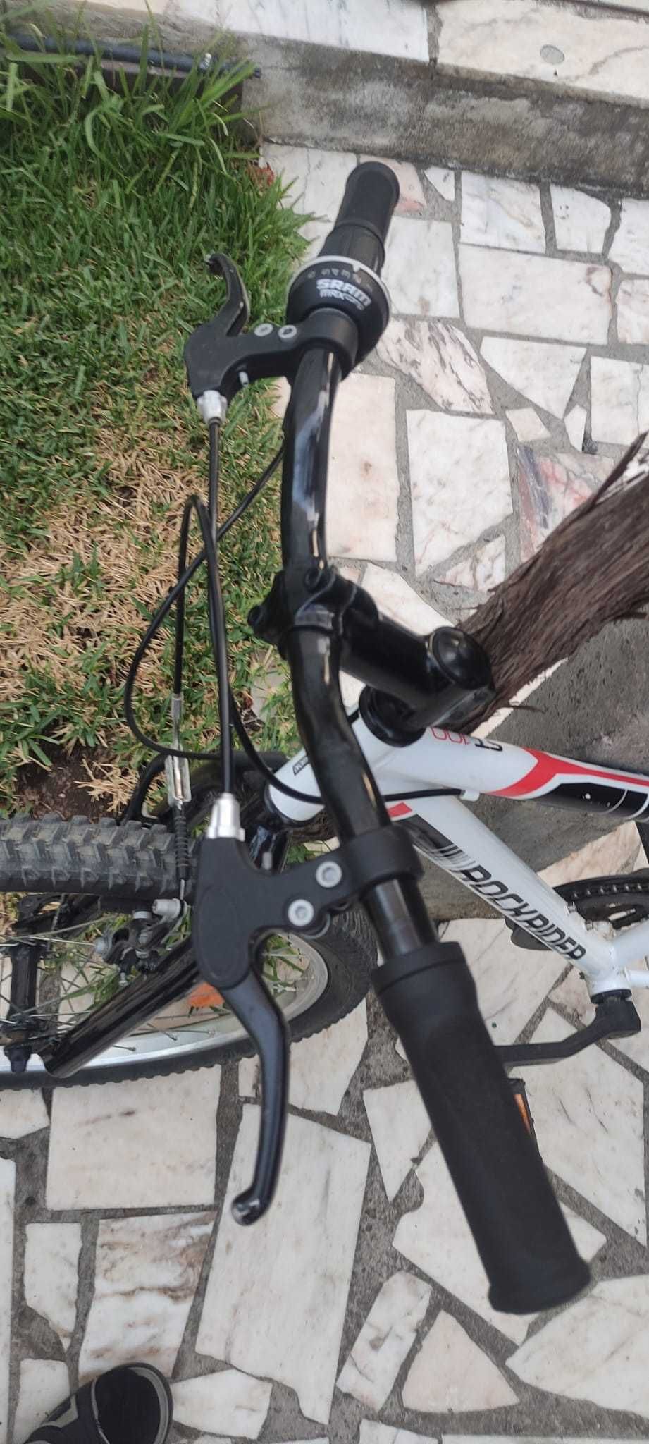 Bicicleta rockrider st100 24 polegadas muito bom estado