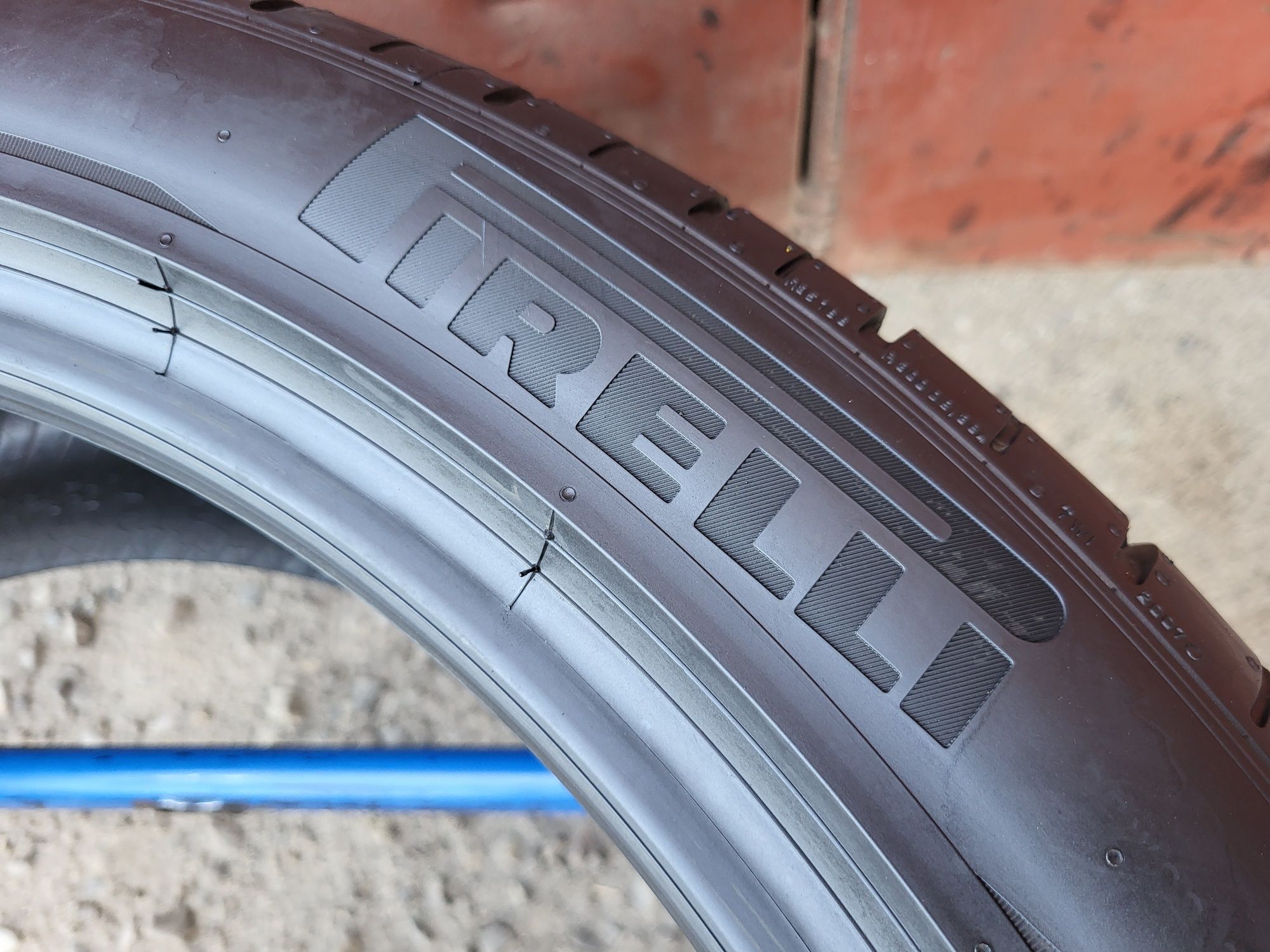 265/40/22 R22 Pirelli PZERO PZ4 JLR 2шт ціна за 1шт шини